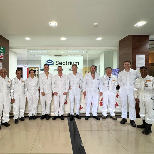 ๐ข Hรถegh Evi awards Seatrium the FSRU conversion contract for Hoegh Gandria